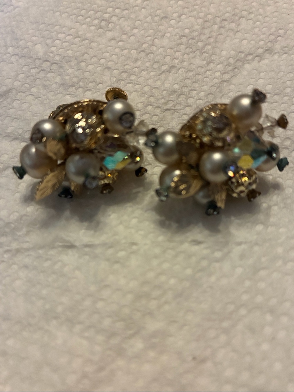 Vendome Gold-Tone Pearl Cluster Clip-On Earrings - White Pearls 1 inch